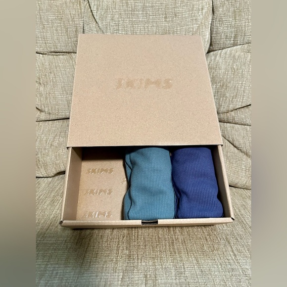 Skims 3-Pack Cotton Rib Boxers in Malachite - Picture 10 of 16